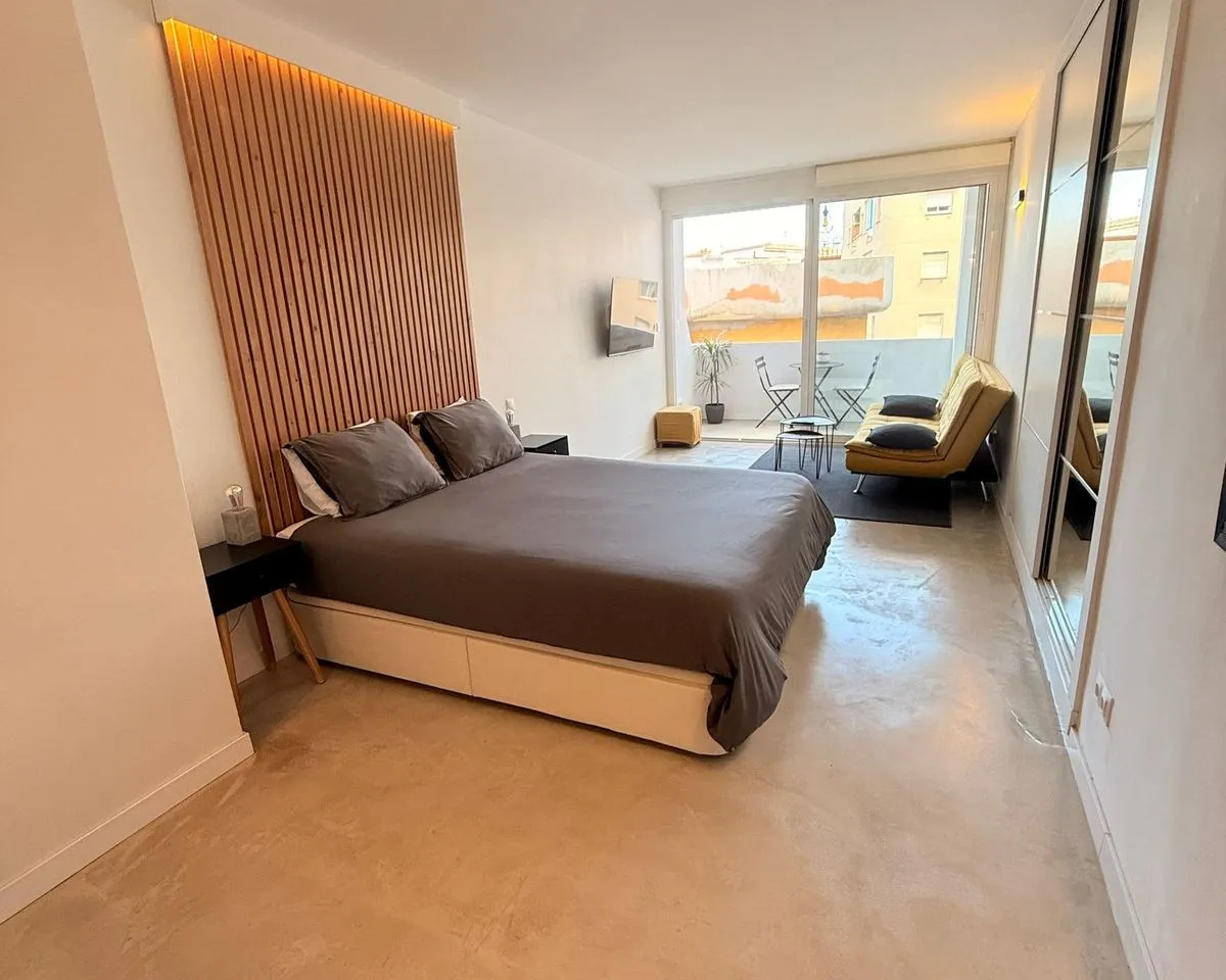 073d4d77-19b1-4bcb-8a35-07e127e36e0c