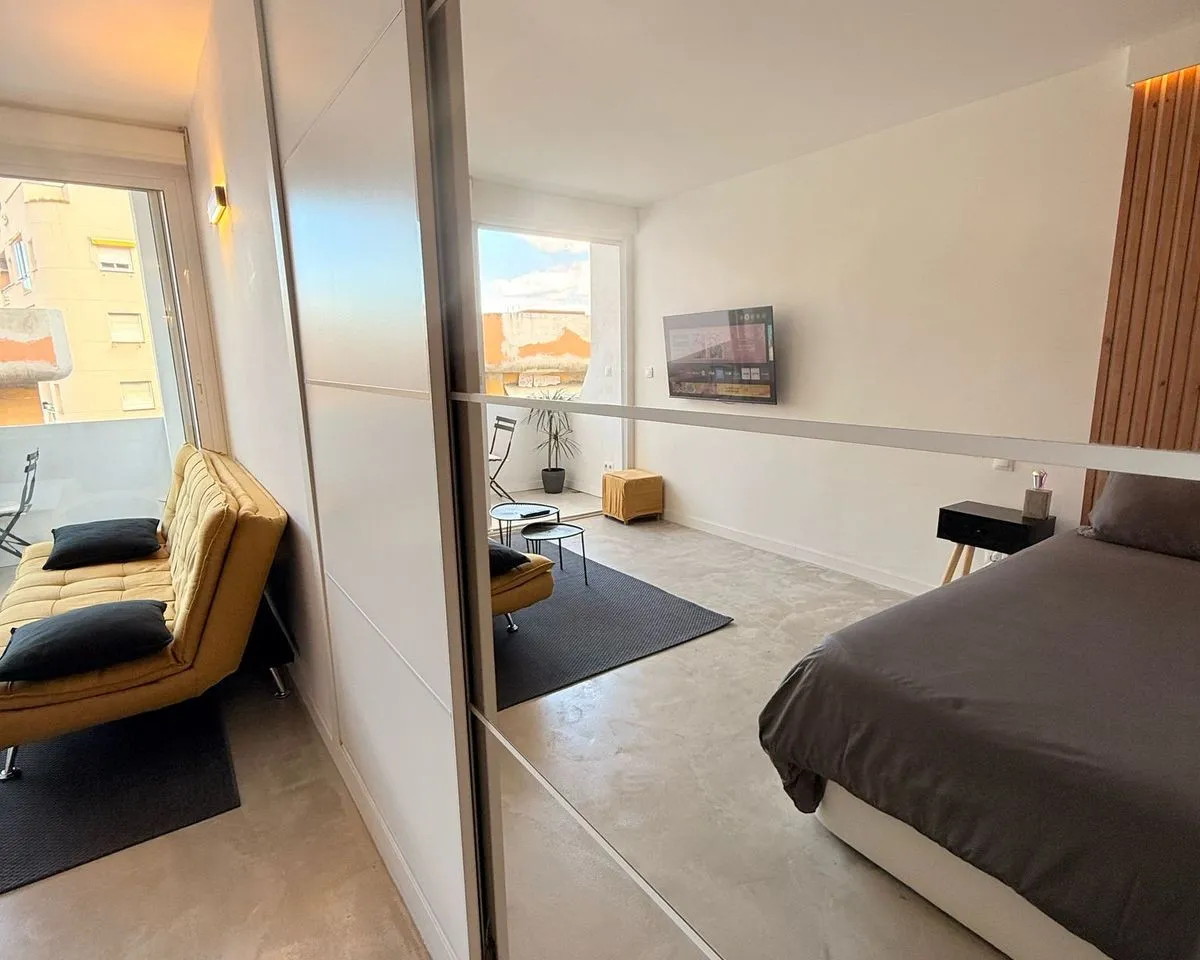 13e8e42c-f4d5-4c93-958c-021e9c5c368d