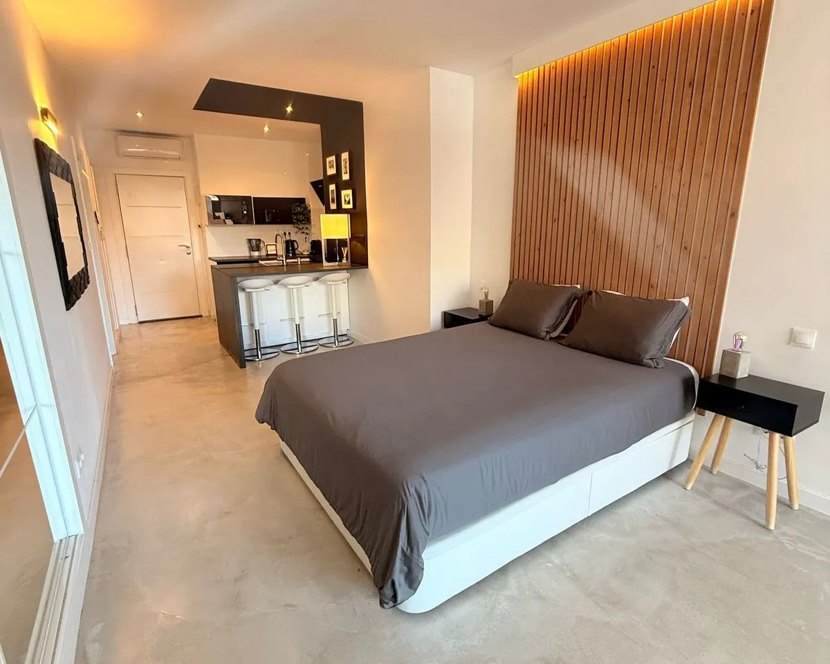 449ce403-6c87-4d17-8e48-56d1fd75de89