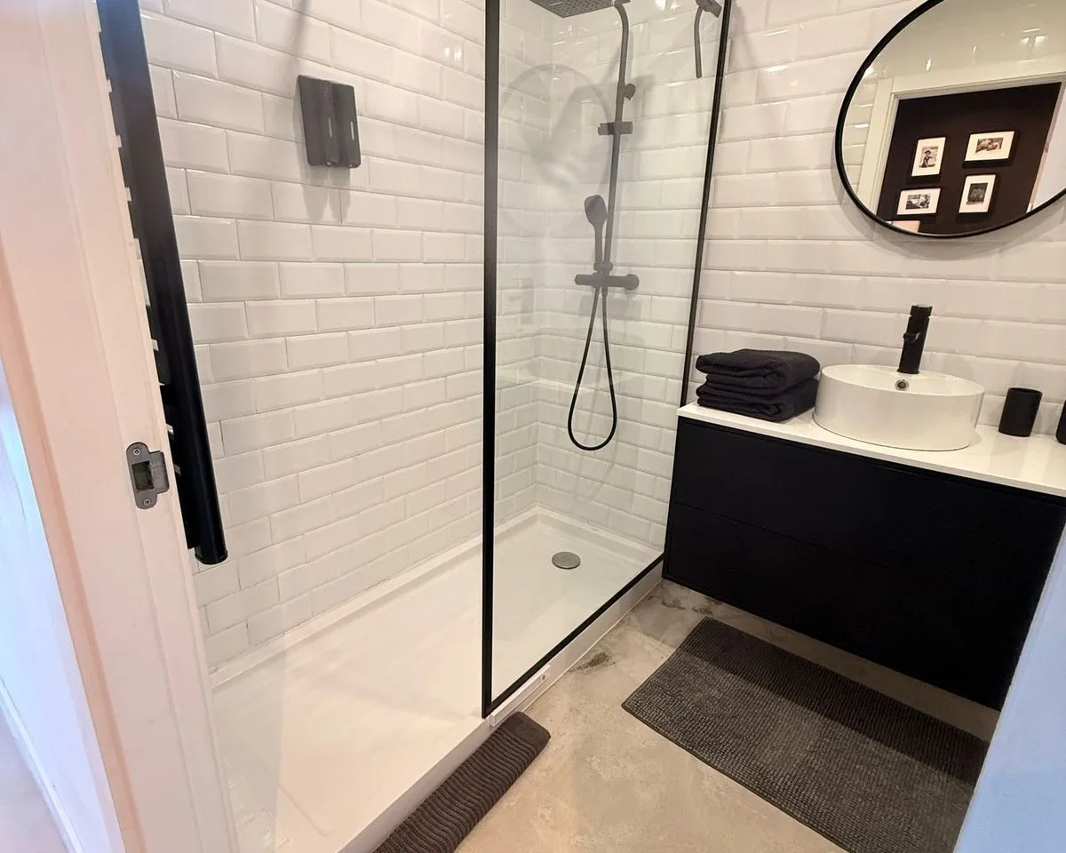 b9ee66be-e906-48bf-ac32-cff2759d7845