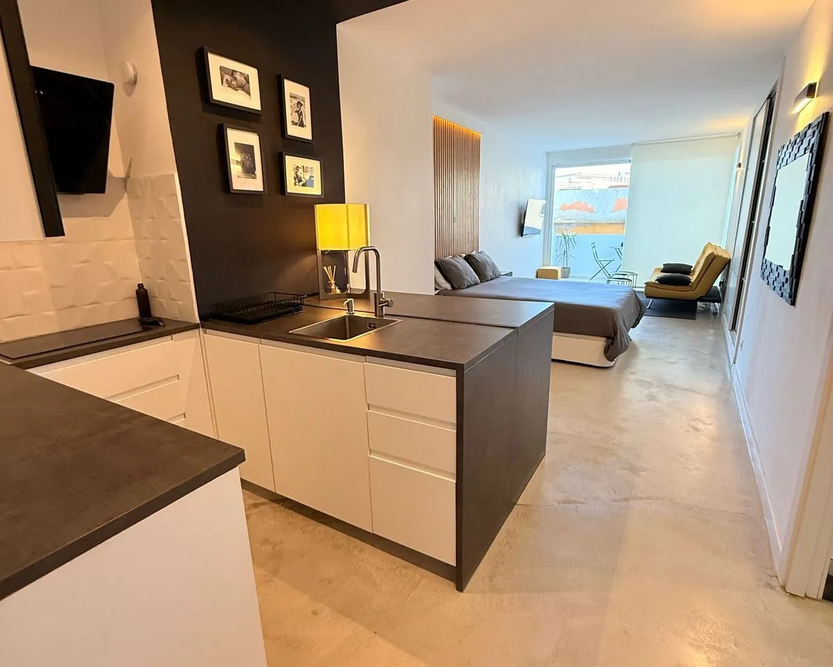 bc4496bc-70f7-4303-89fb-fc94c9f91a2a