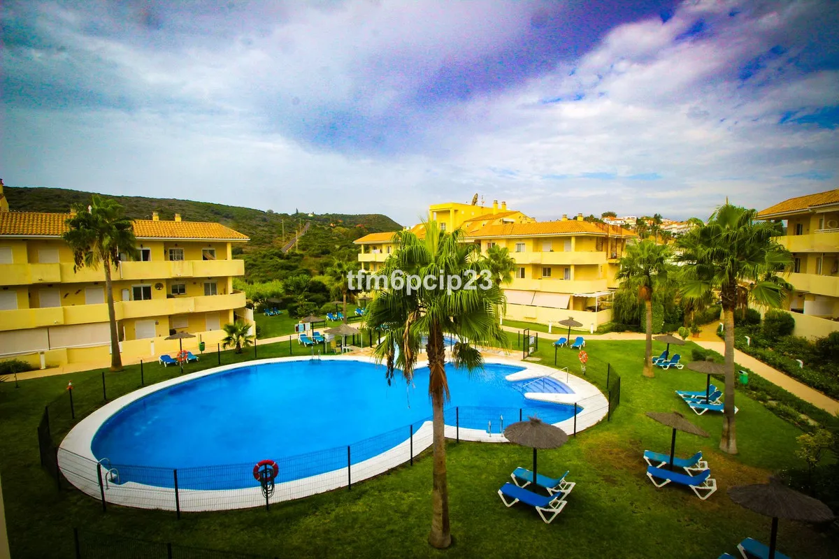 c01fff16-f042-41d2-aed2-cd4661ee74f4