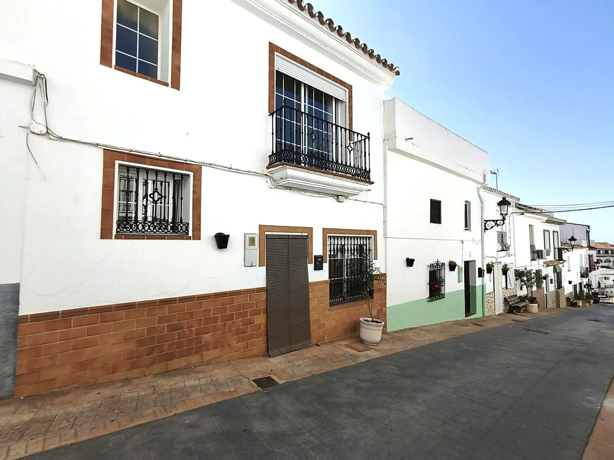 0eff5e7b-a82d-45b1-9875-d9c3ad8b672c