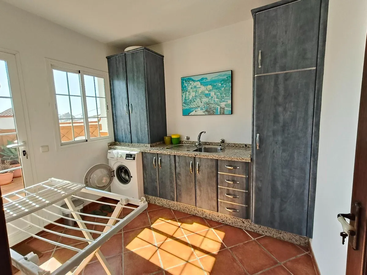 0f2c7eae-8c46-42df-aaee-8a1742126db4