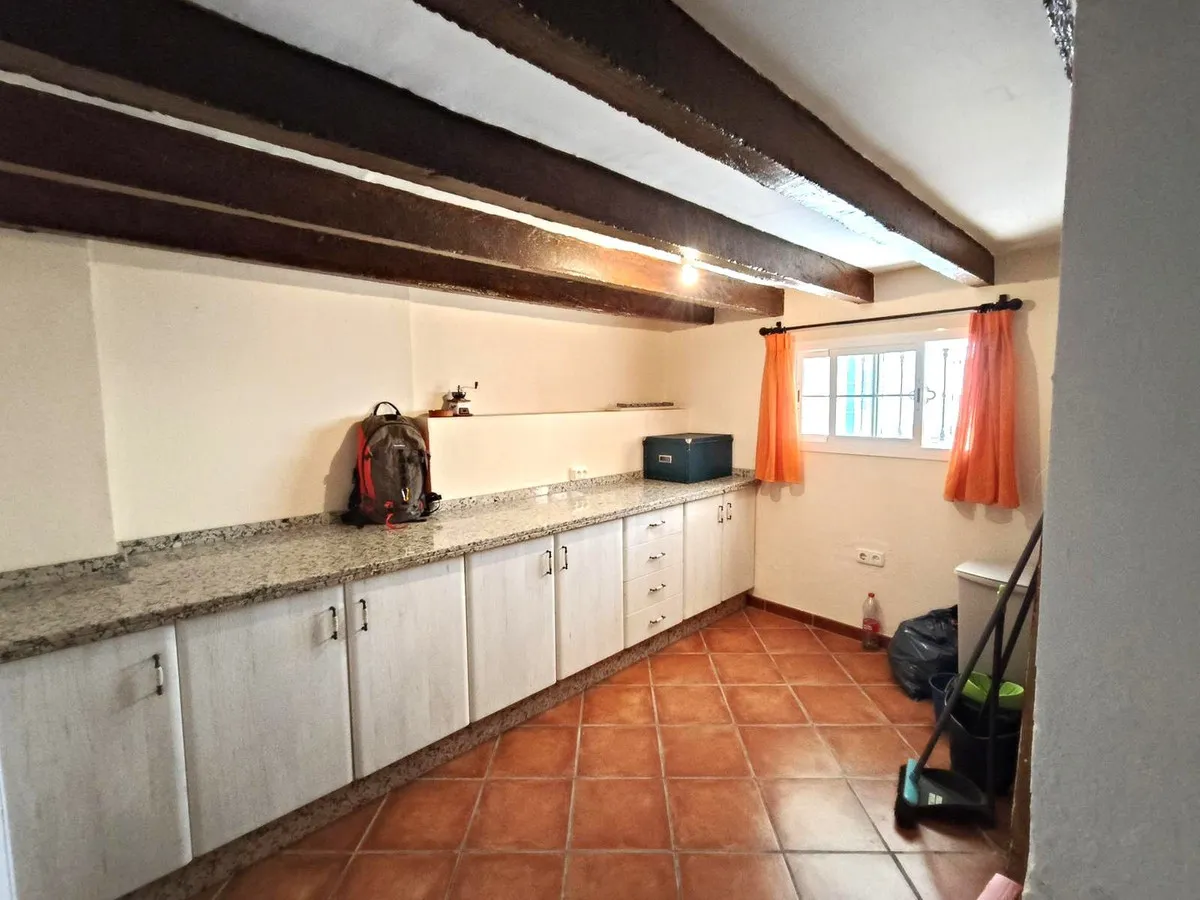 109f0dc2-21a1-4460-a0ff-61793f3361a0