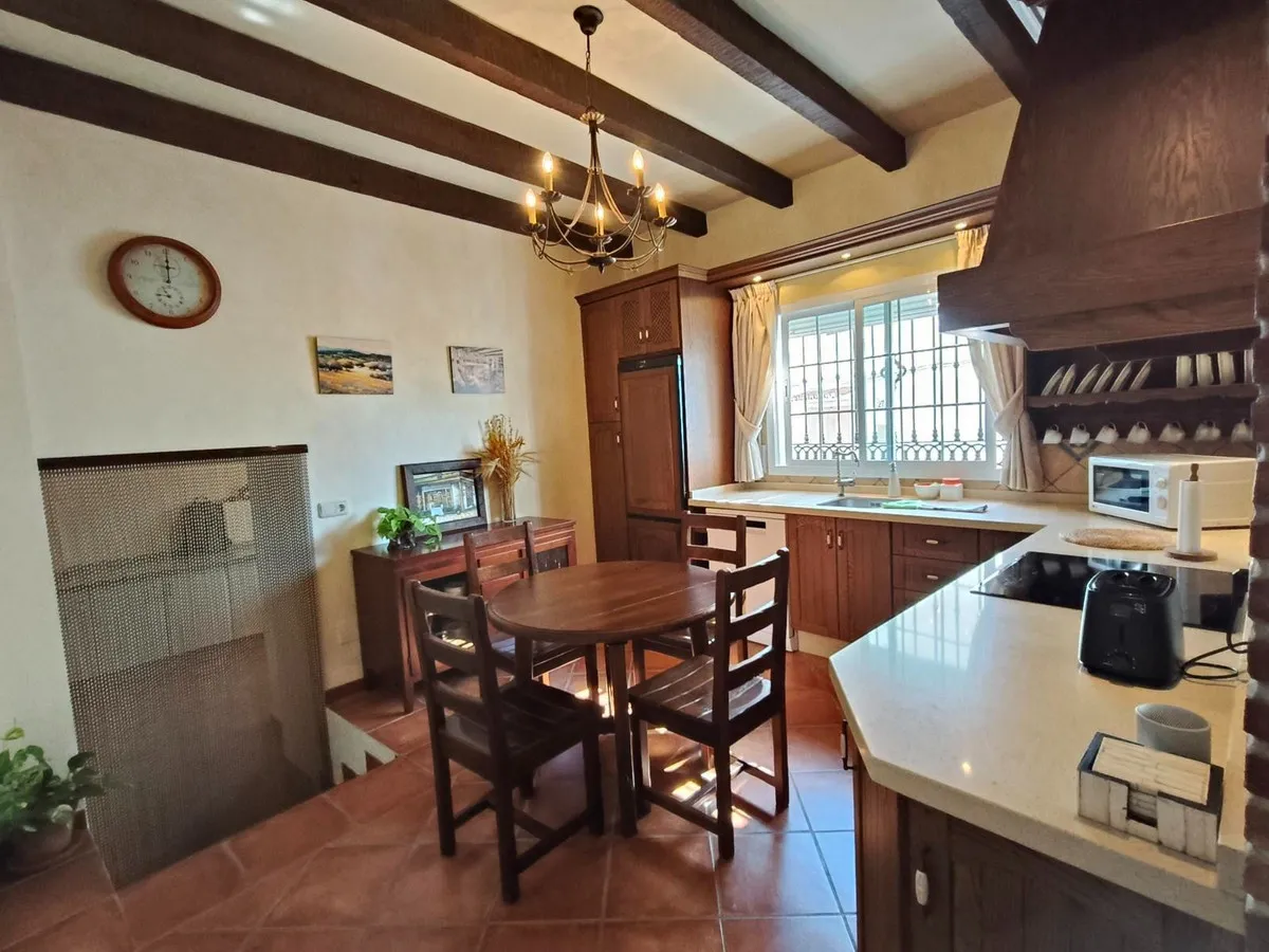 22ba99d2-bb31-44a6-b3dd-d6a98315e8ca