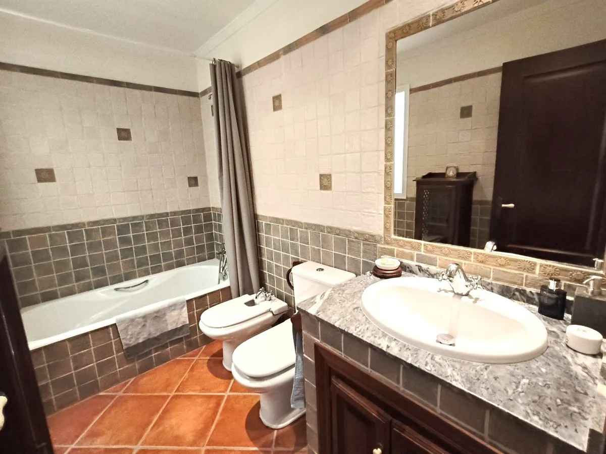 4653281e-5e80-4f3d-8dfb-9770ce4b7674