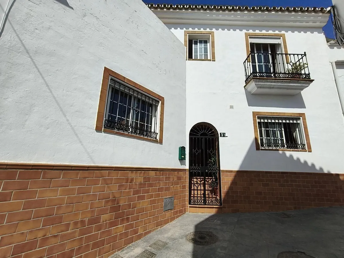 86742f51-5f77-4236-bd48-a03d6ab26e06