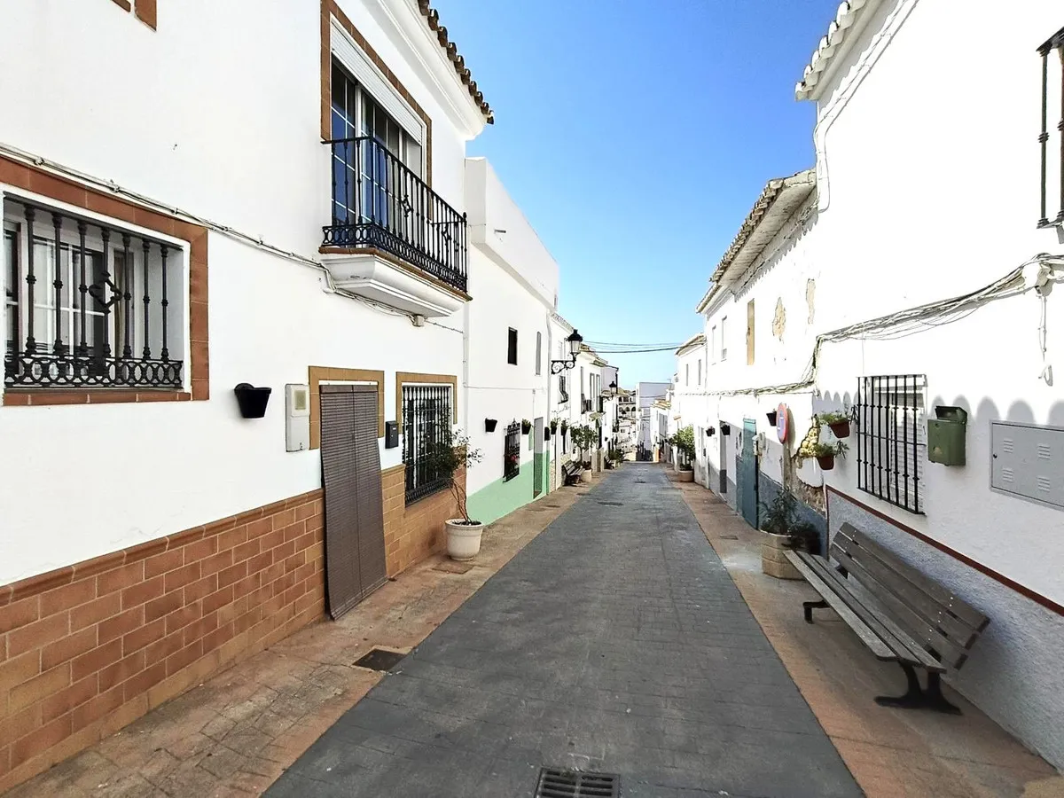 ad52860c-8bd8-439b-9bb0-1280374879f2