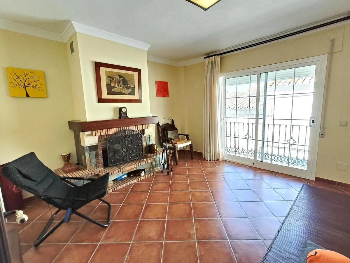 b22b9153-cd29-4cee-a2d5-38be9003d4ab