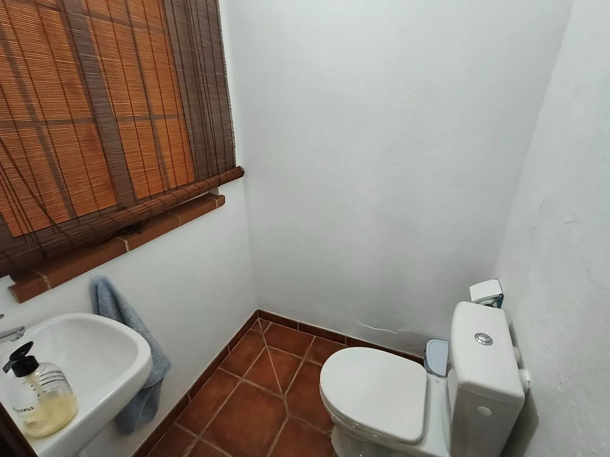 b9d8f926-767f-4cd3-9859-b110f3bd5541