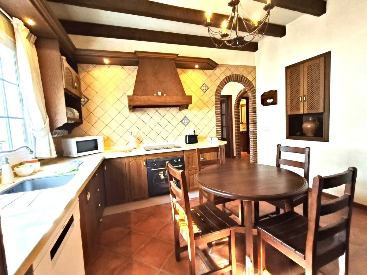 d66c8821-6dbe-4f22-bfe3-b32f80000a3e