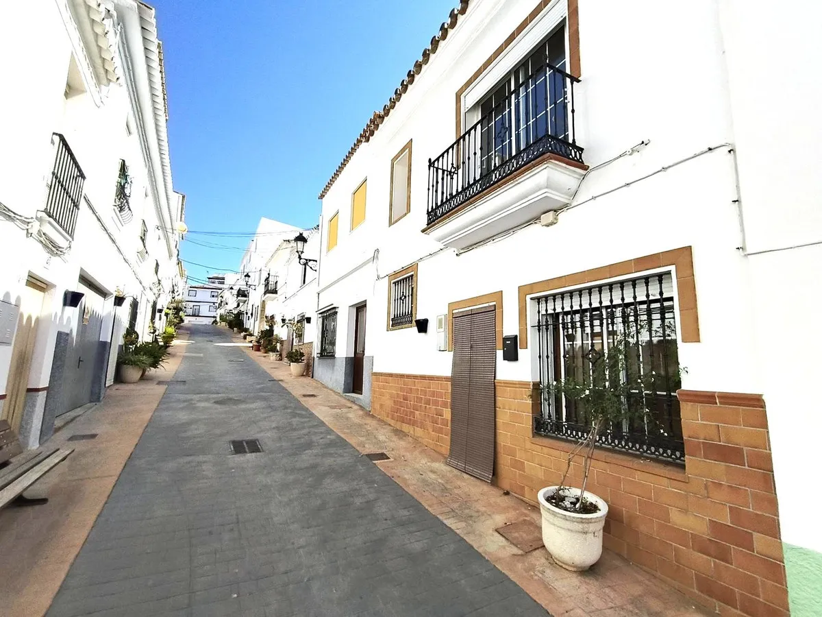 d7357bf5-7a9d-41b5-a36f-9f6e4a383fcf