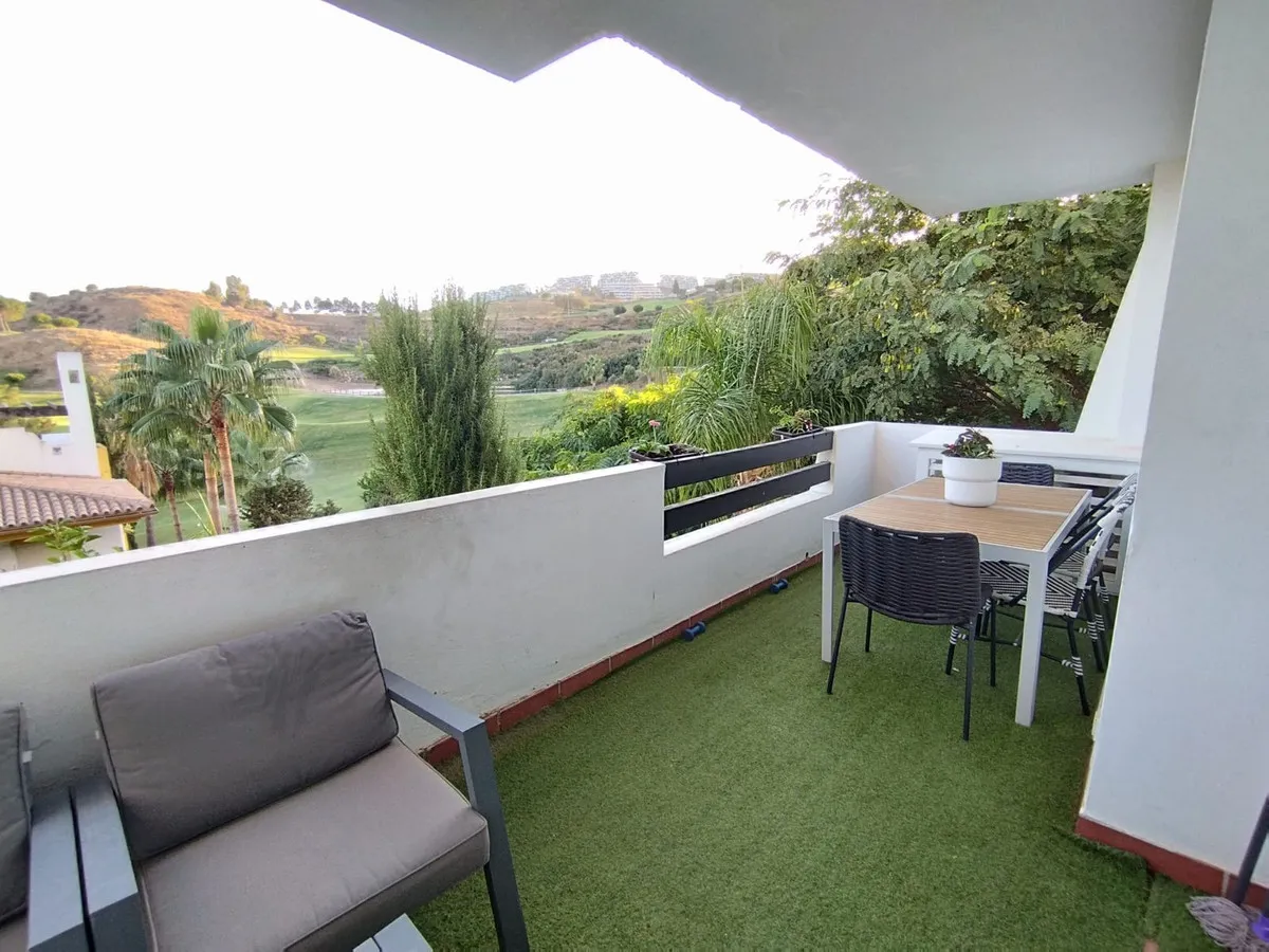 5d0200f2-9be5-4017-bbb3-24d48c4585f2