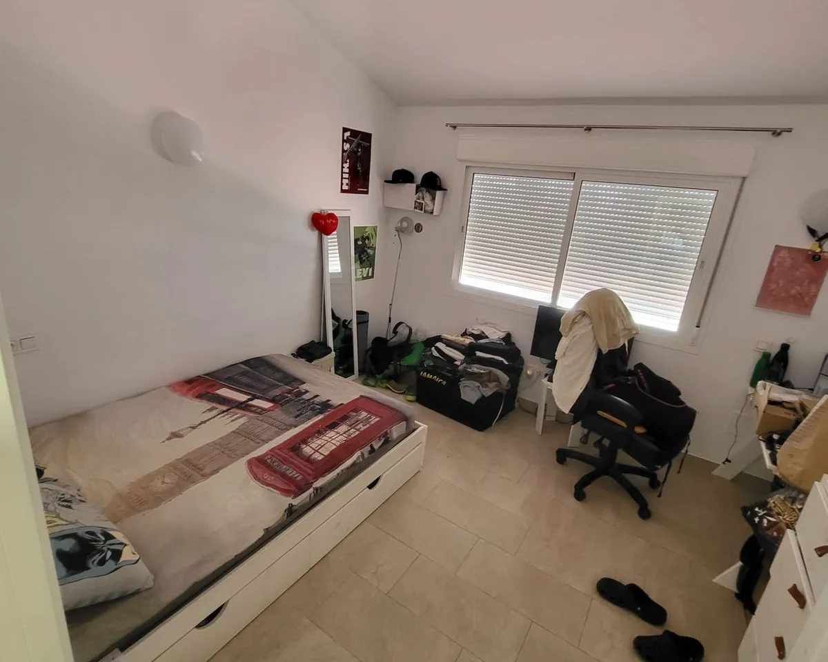 9521d21c-feff-4250-a5fc-a42cc66d6efd