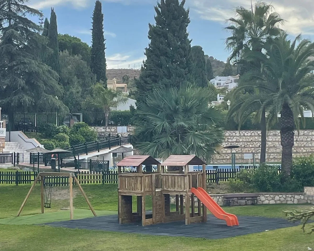 a87a9677-934e-4f49-bc3b-f09113284941