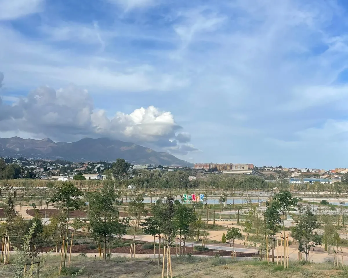 e902e2b7-40bb-4891-8e51-bbee3504023a