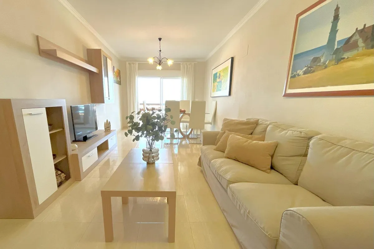 f8c6cf61-a24d-4ea7-b656-a173c2845484