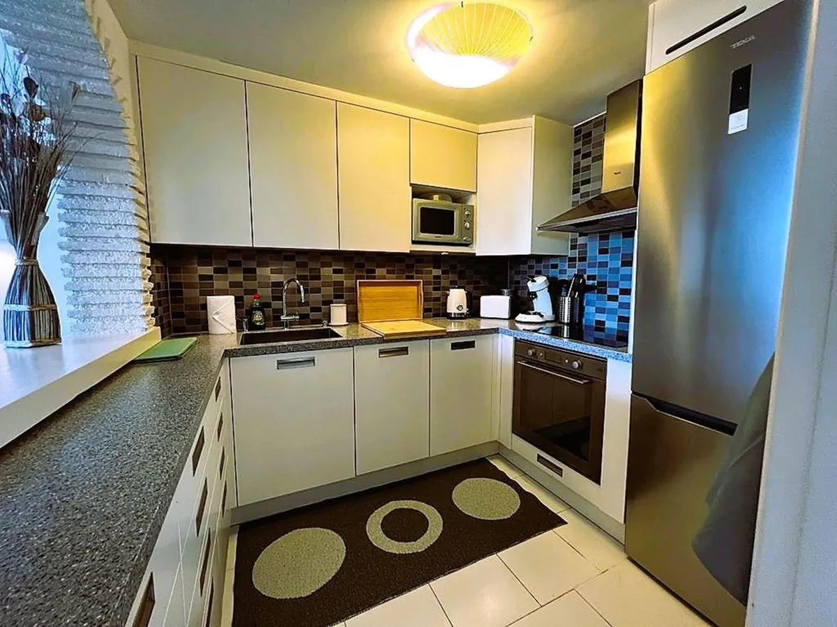 263e1eaf-c30d-4e0c-be1e-dc2318dc1b32