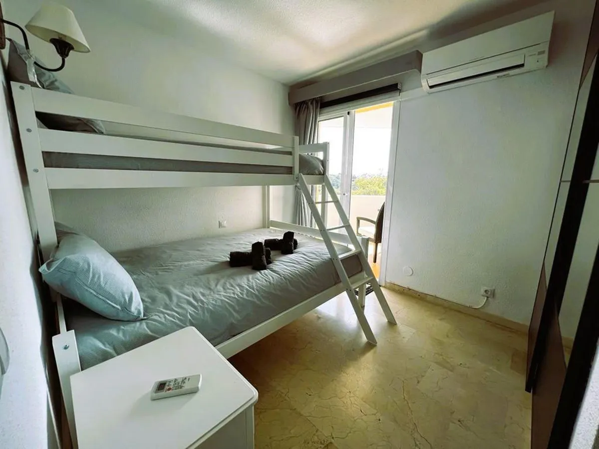 4b9072c5-8650-4e32-b153-3a77ba32d314