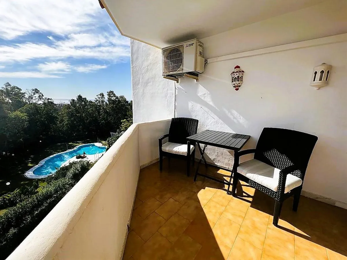 6afac13f-49eb-4dd1-9c53-44737d6e0280