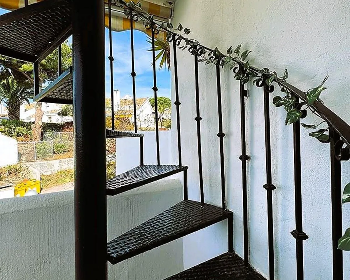 7ce0a7cf-8309-46d9-8bd1-91f694555fce