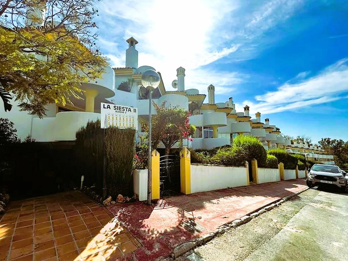 ebd061ec-58de-4253-a738-2e7b90e038fa