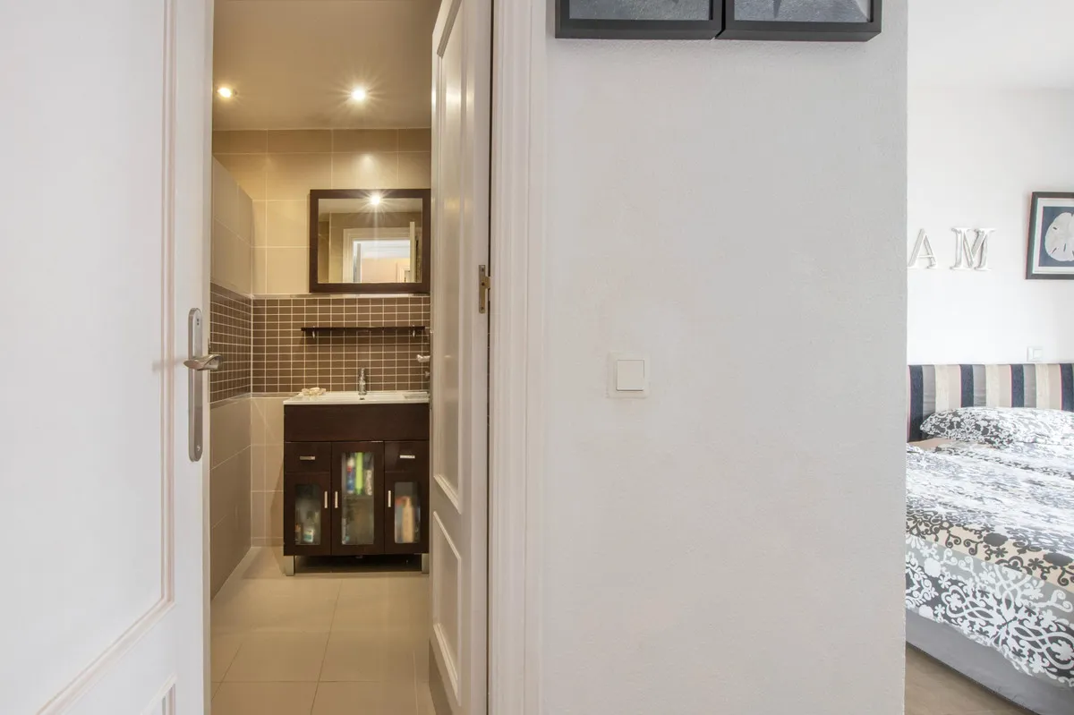 0c505c43-7e54-4830-814c-4cb2451c7674