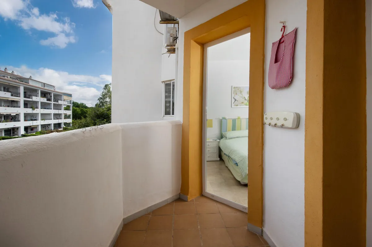 82e2561a-f9e8-43e6-921c-28cebb868b2a