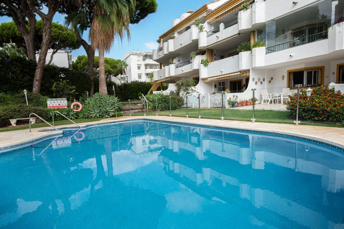 ff4b46df-4fa3-4006-b35f-fe2c615dd2a7