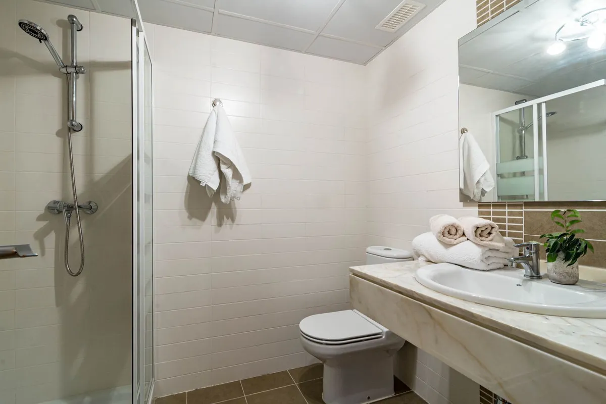 5b27af05-e954-4b5b-8f76-488847d1610f