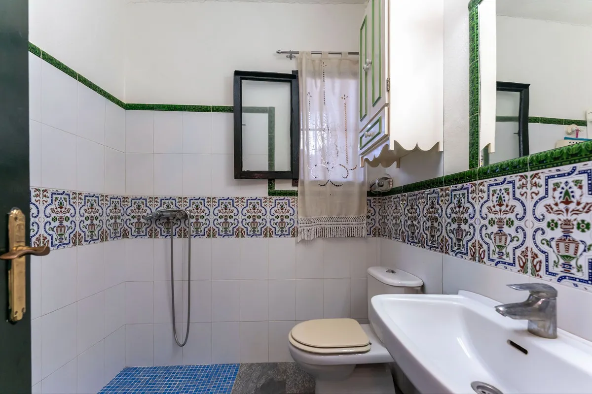 36f89cb8-7443-40db-8b35-4edd88771b55