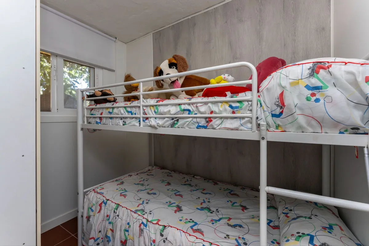 52abc4c0-133c-4f6c-85c9-4e4b1e8f68a7