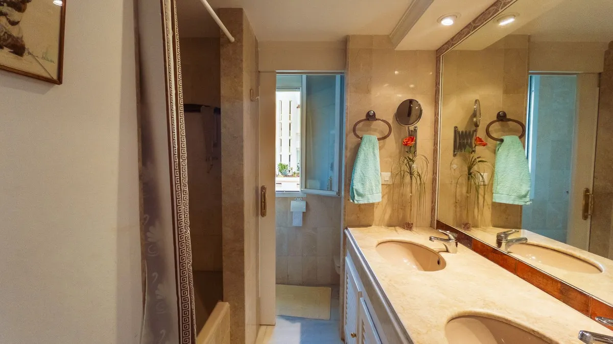 0086c566-394c-44ba-8e91-19f248d78ea6