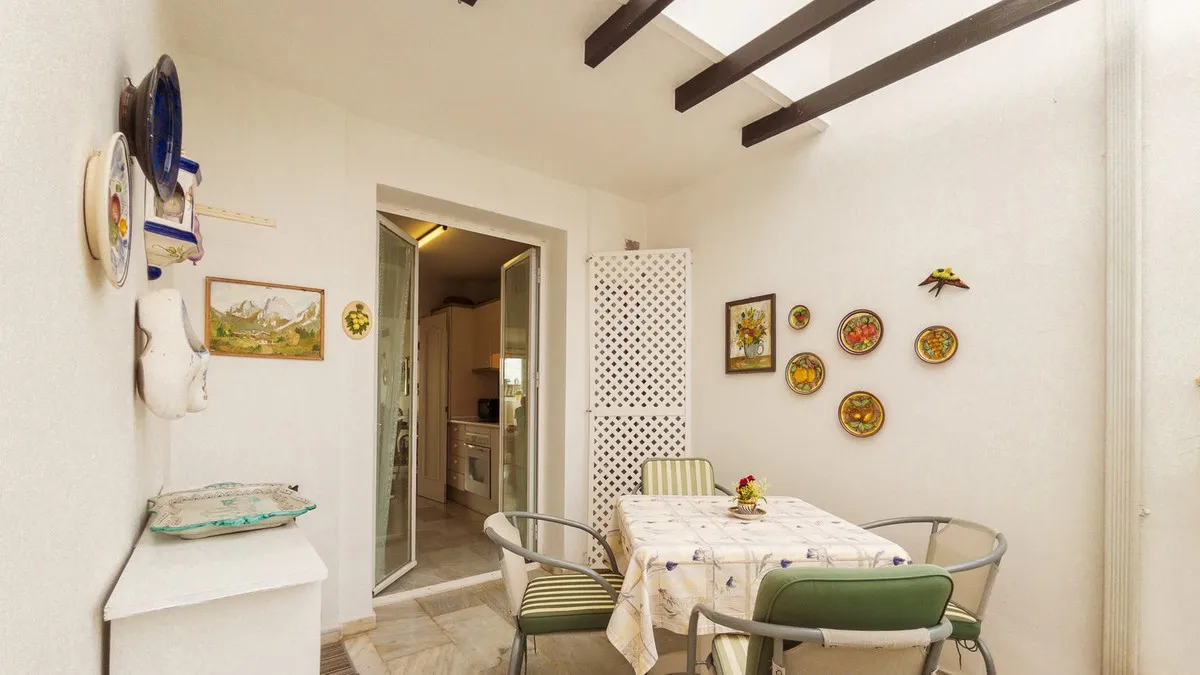 0adb9193-32bf-4cc9-832a-1ff41bb2b783