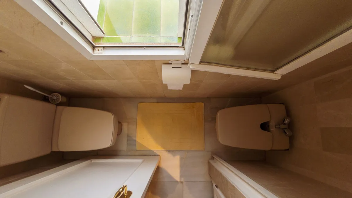 22a08a39-2ca6-469e-bbce-cfdbb76db5ba