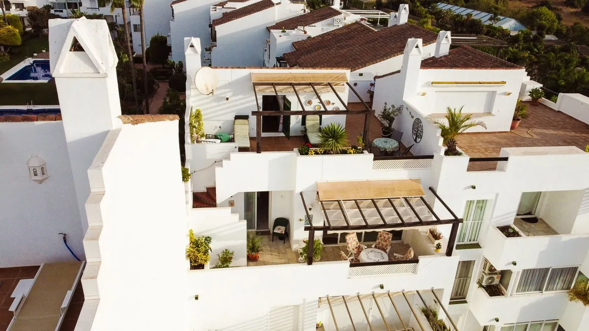 cee10b25-9584-4e47-9d51-ef3d50698369