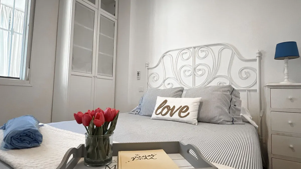 9eaff382-0cca-48ed-b330-831770bc1616