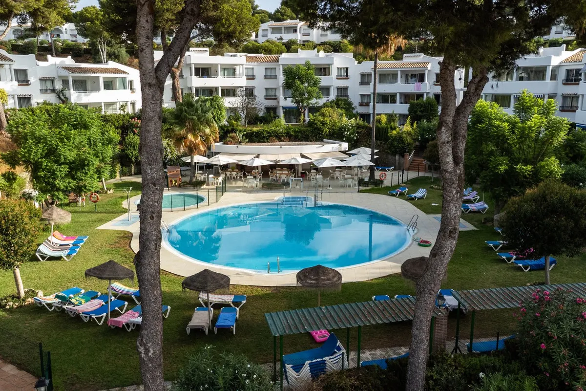 52f1903a-dbee-4865-bc28-db4683e24384