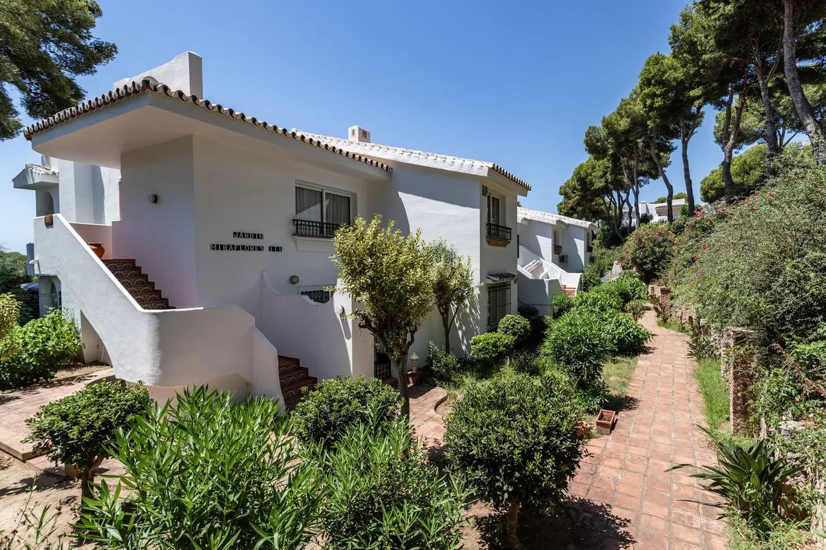 ccc85458-5d24-4a5e-a4de-af1edf93fc05