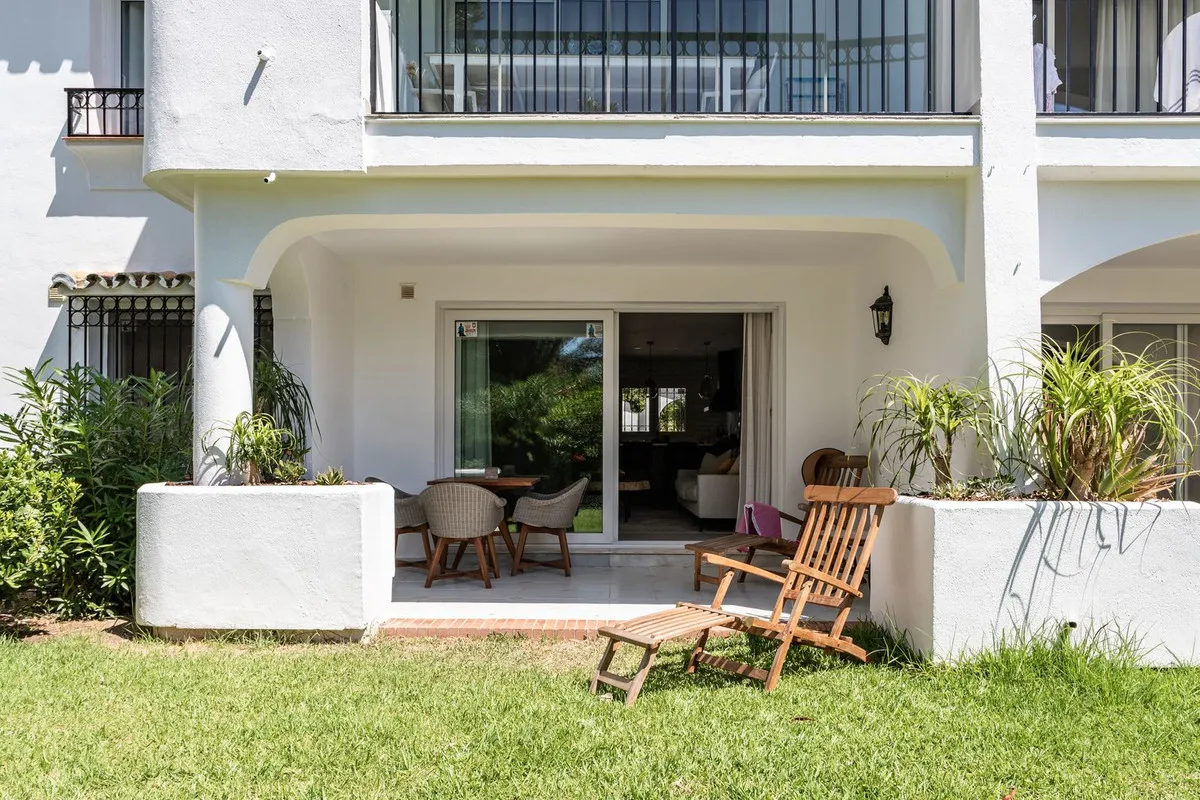 db741b05-90f6-4905-a42a-a6b95fb8e8d5