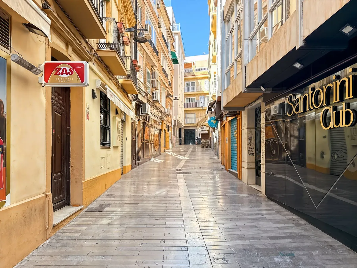 92d70663-cc30-42de-851f-2ffc114e21f2