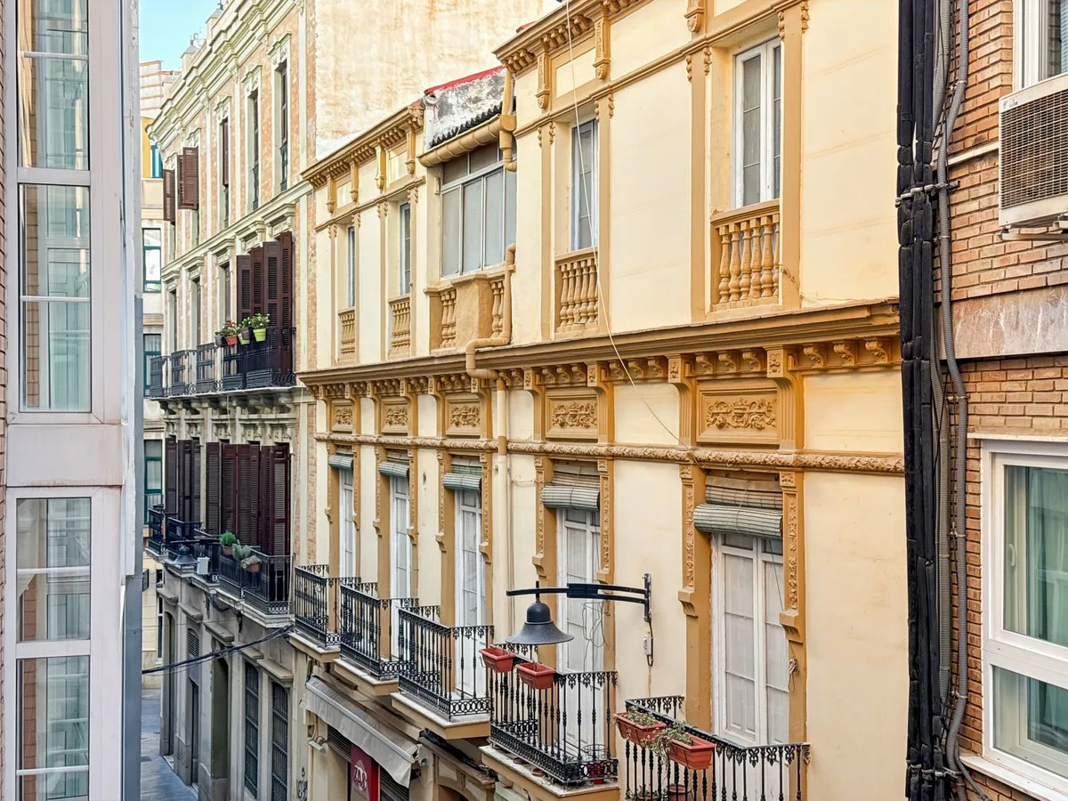 d78b39a0-44b9-4541-8822-a7a4eef14a83