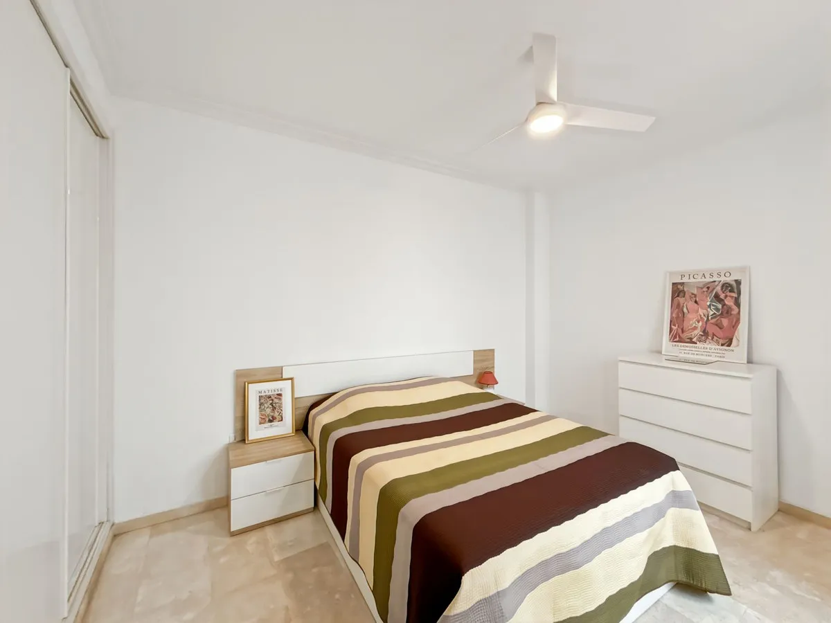 ec5d5275-930b-4b65-9524-a74f81efb5ad