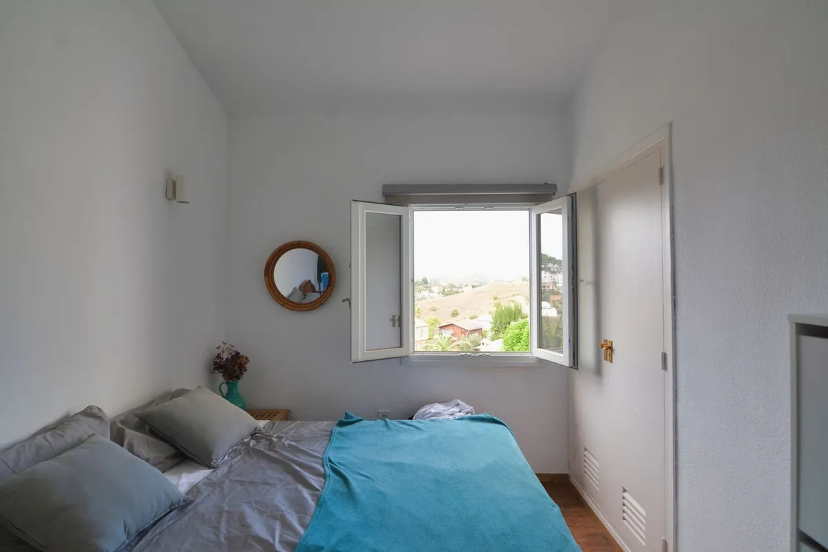 194258d8-cd14-477a-9fcf-95276040c94f