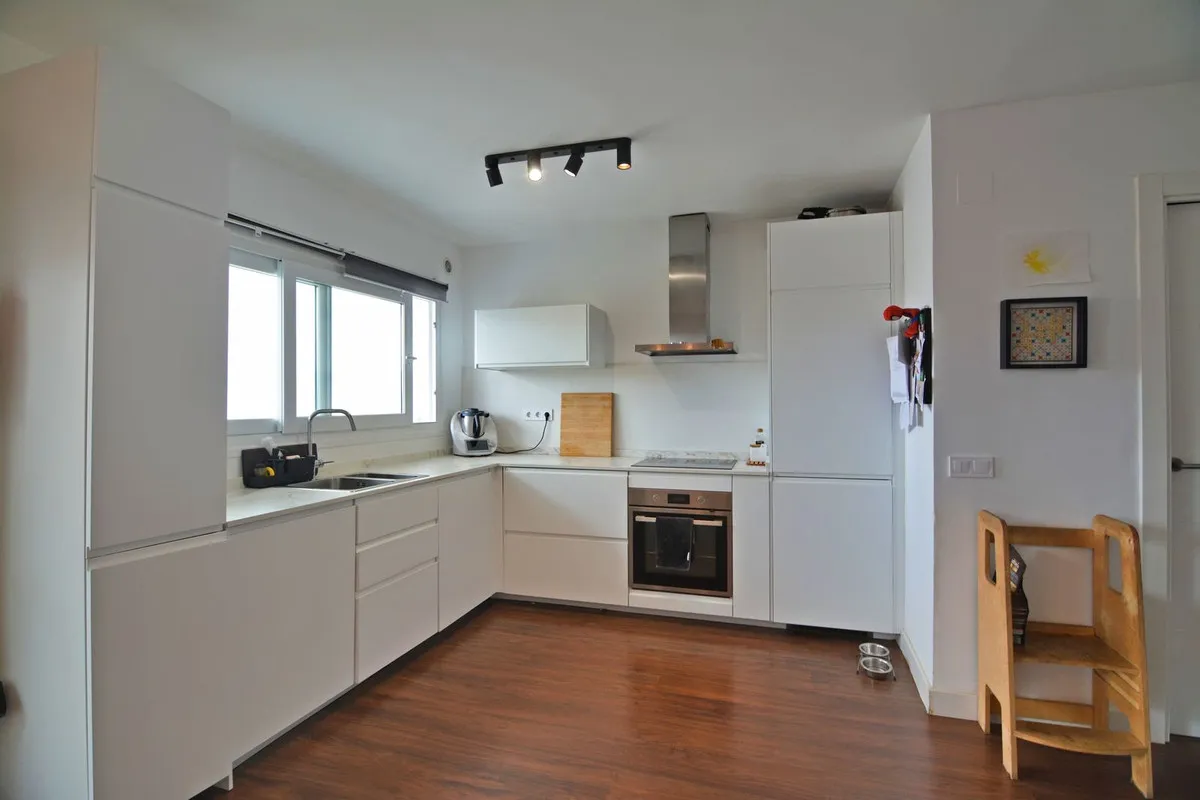 50a2e9f8-aa10-4395-9743-6e46b208f2a8