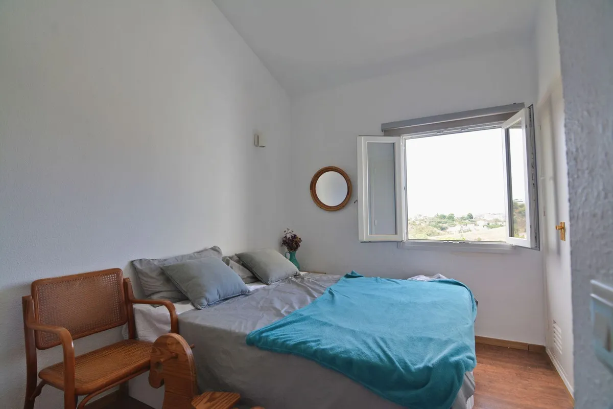 5baac79c-a579-4516-8b64-4170ab9a3802