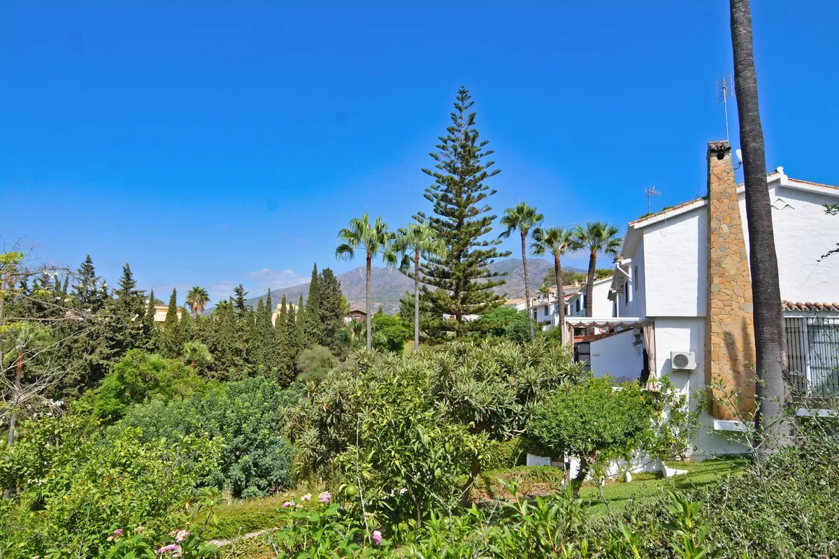 c4f07fdf-0ca1-44ef-86bf-c77e22cb3720