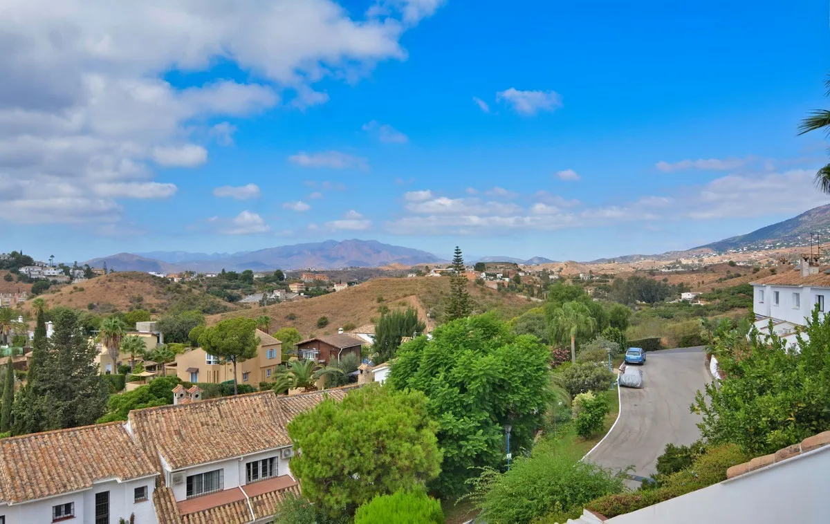 ceec8fe9-812e-41b0-91fe-5c53589f8dbd