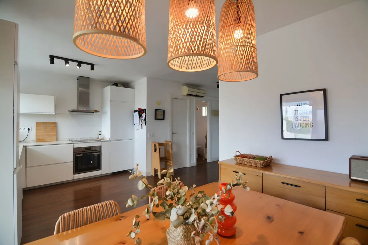 f5438f5c-7a00-45c9-ace6-28fb2cc215c5